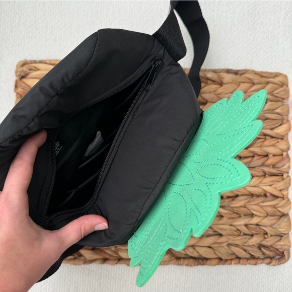 PINK Pineapple Cooler Bag - Picture 3 of 5